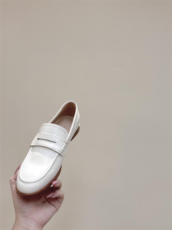 2025112812728848 310